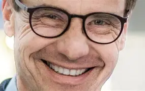 九游体育app-瑞典首战告捷，维斯特培略出机关