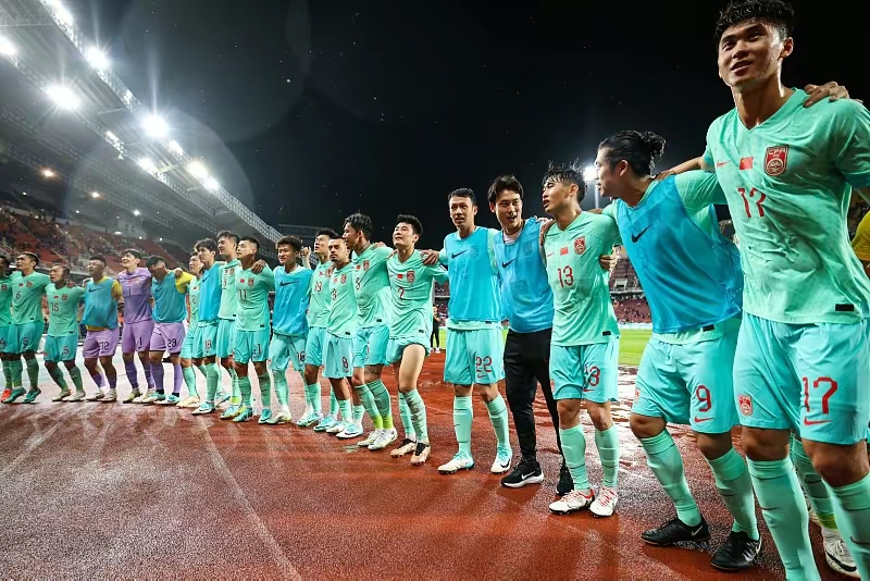 九游体育入口-亚洲足球赛事激烈角逐，球员表现抢眼