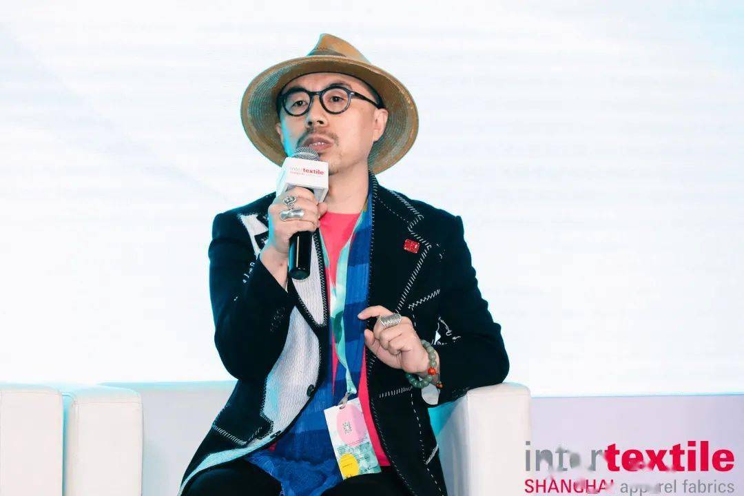 体育产业变革创业人员引发市场热议