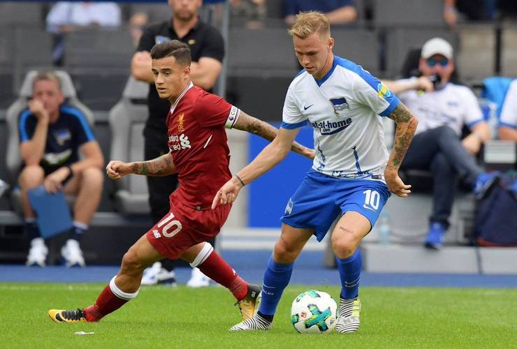 关于柏林赫塔宣布新的主教练，要求提高球队战绩的信息