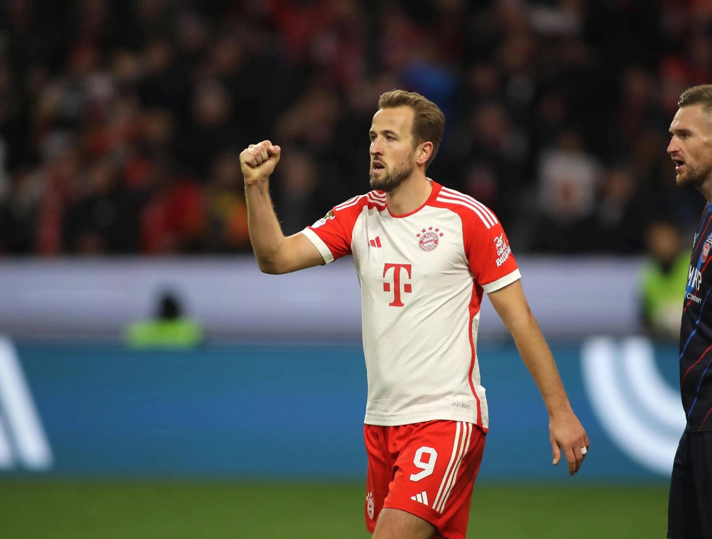 拜仁慕尼黑客场逼平对手，保持不败纪录的简单介绍