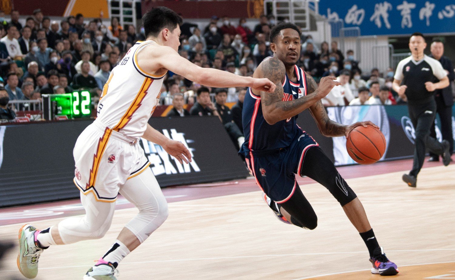 九游体育网页版-山西队在比赛中发挥默契，成功占据局势优势