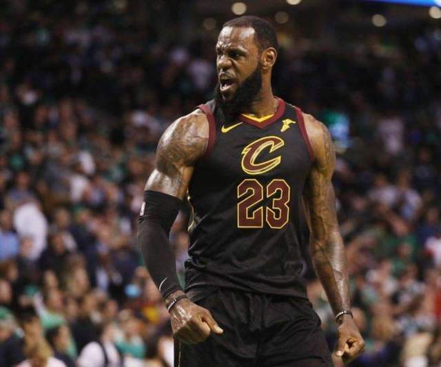 九游体育app-包含骑士外线飙进关键三分，率领球队逆转胜利的词条