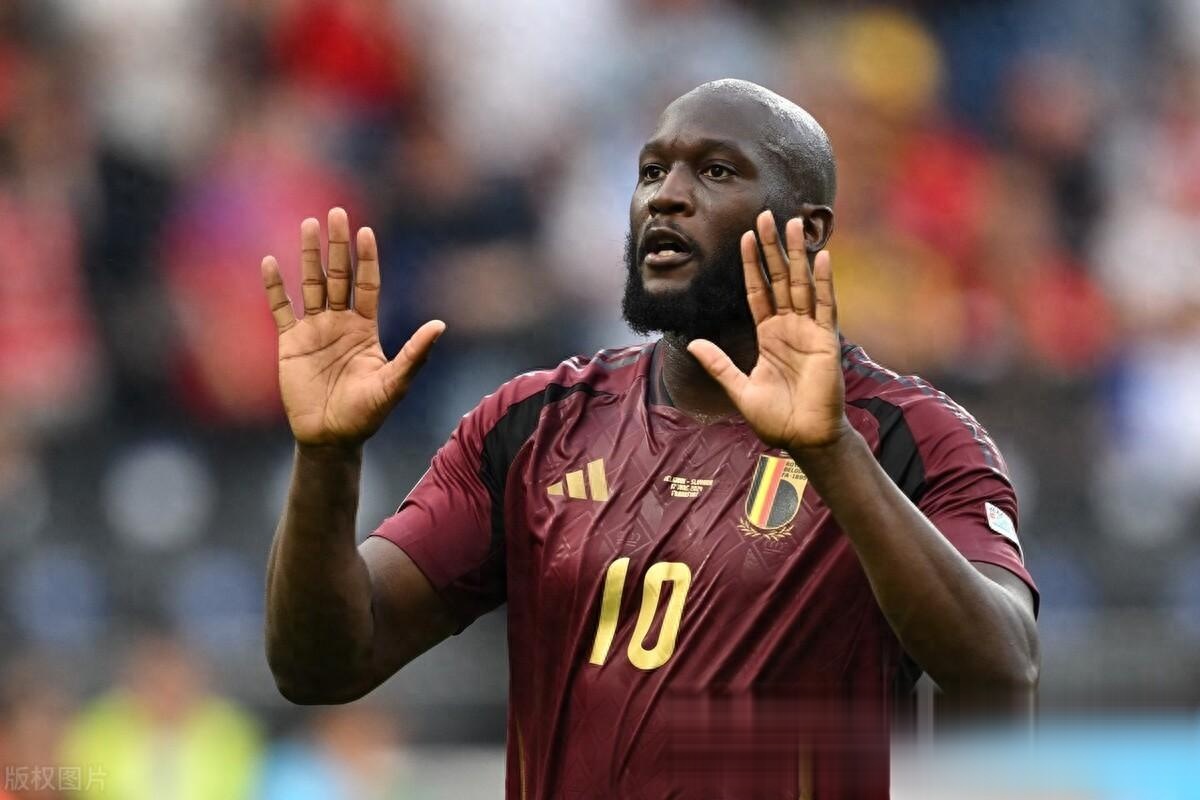 关于斯洛伐克队在欧预赛中表现出色，令人刮目相看的信息