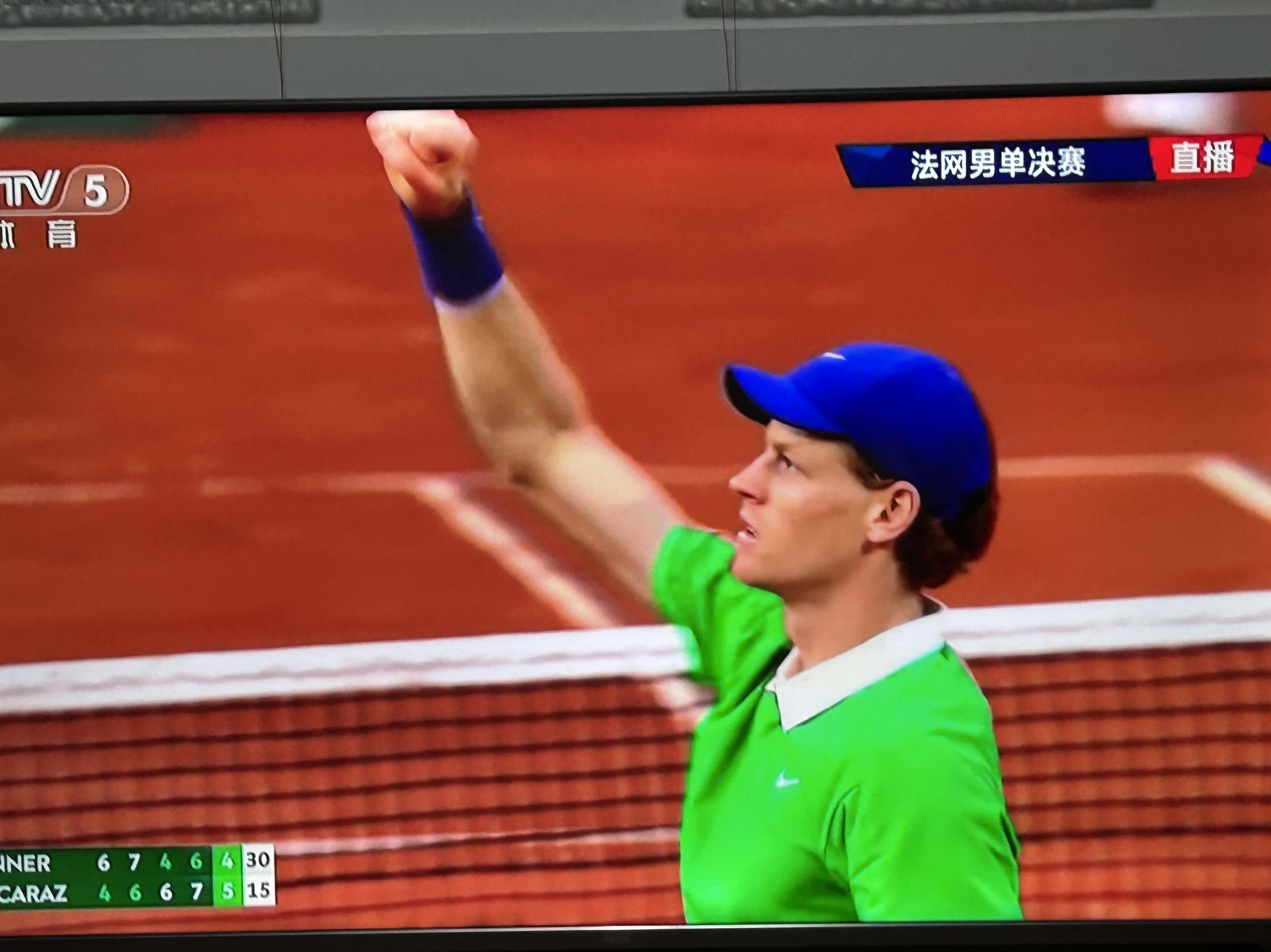 精彩比赛背后隐藏着球员的辛勤训练和付出