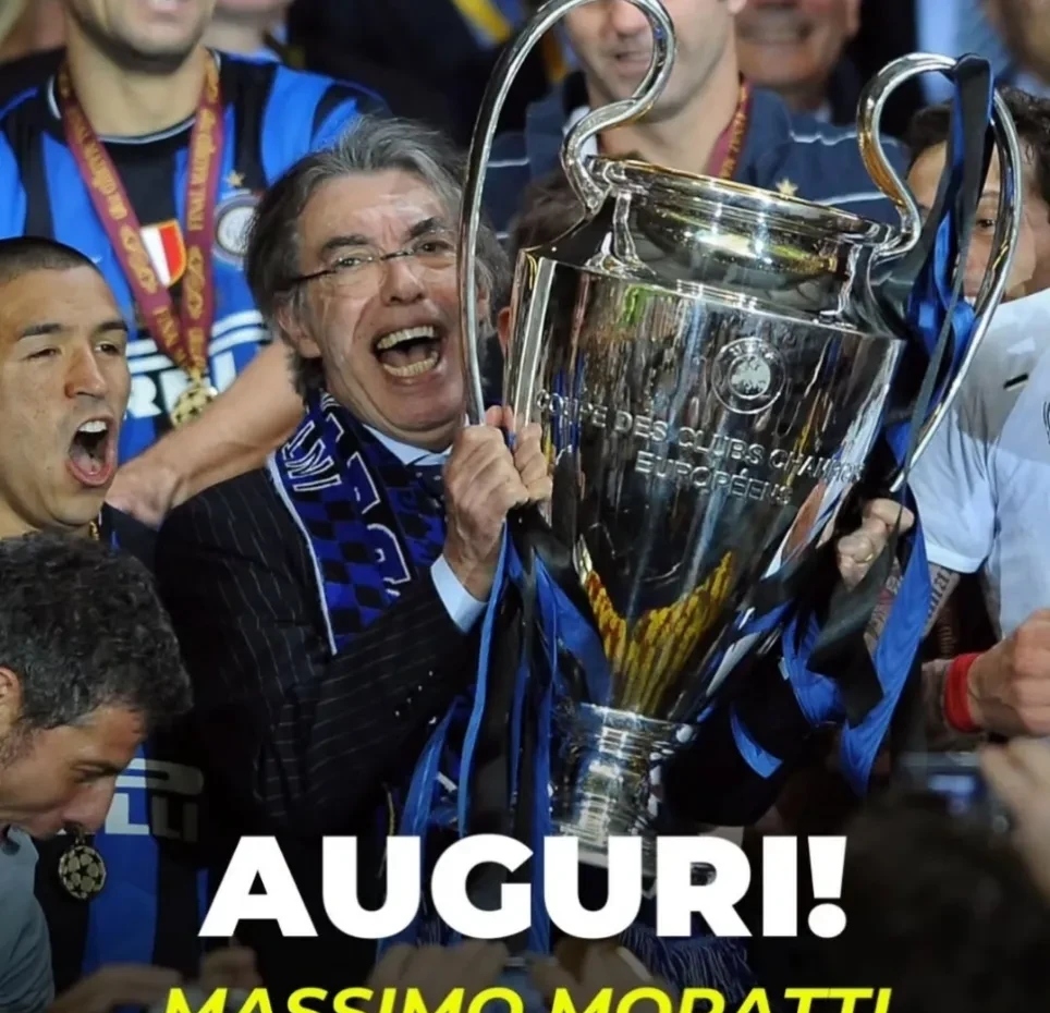 俄罗斯运动员夺桂冠兴奋庆祝