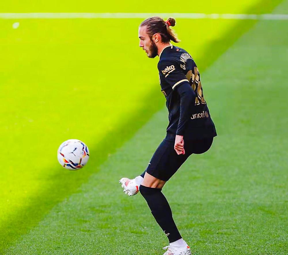 九游体育在线-格拉纳达客场胜出，实现稳固排名领先步伐的简单介绍