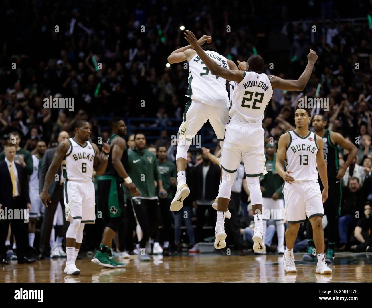 九游体育在线登录-雄鹿三分球命中率高达50%，轻取老鹰取得两连胜的简单介绍