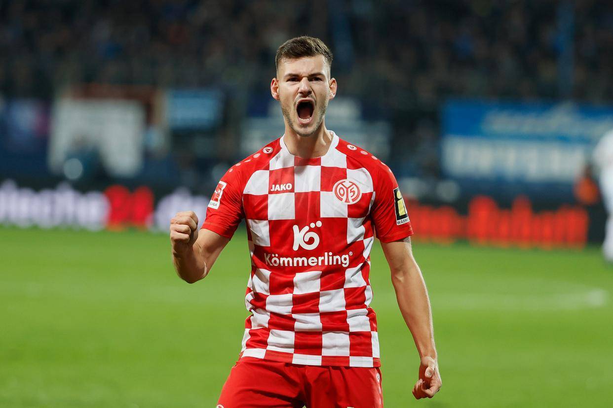 美因茨客场炮制大胜,逐渐摆脱降级区的简单介绍 美因茨客场炮制大胜,逐渐摆脱降级区的简单介绍