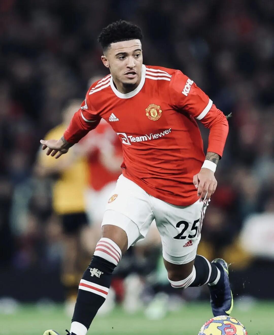 狼队客场取胜，继续保持不败拒绝