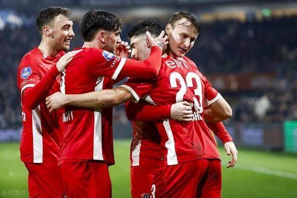 阿贾克斯大胜阿尔克马尔,提升士气的简单介绍 阿贾克斯大胜阿尔克马尔,提升士气的简单介绍